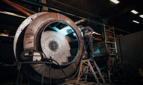 Mann beim Schweißen